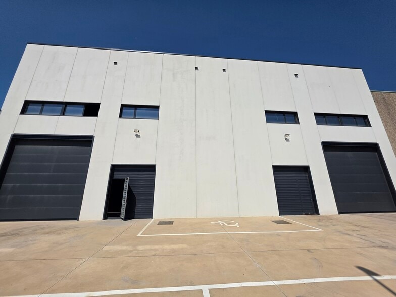Industrial in Les Franqueses del Vallès, Barcelona to rent - Building Photo - Image 1 of 4