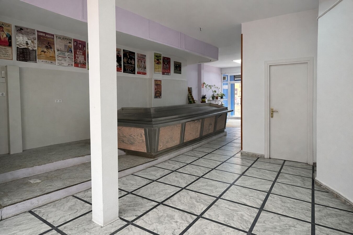 Fuente el Saz de Jarama, MAD 28140 - Unit 02 -  - Interior Photo - Image 2 of 7