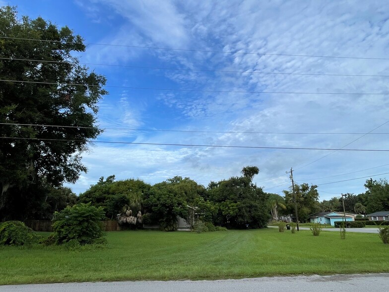 5612 Woodward Ave, Zellwood, FL for sale - Primary Photo - Image 1 of 2