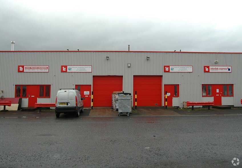 Anchor Bridge Way, Dewsbury to rent - Building Photo - Image 2 of 14