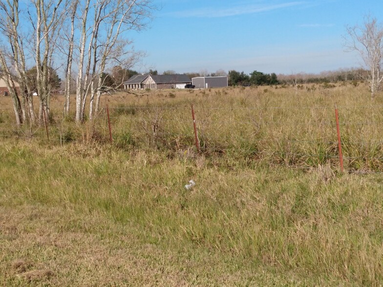 00 Belton Lane Extension Ln, Anahuac, TX for sale - Building Photo - Image 2 of 4