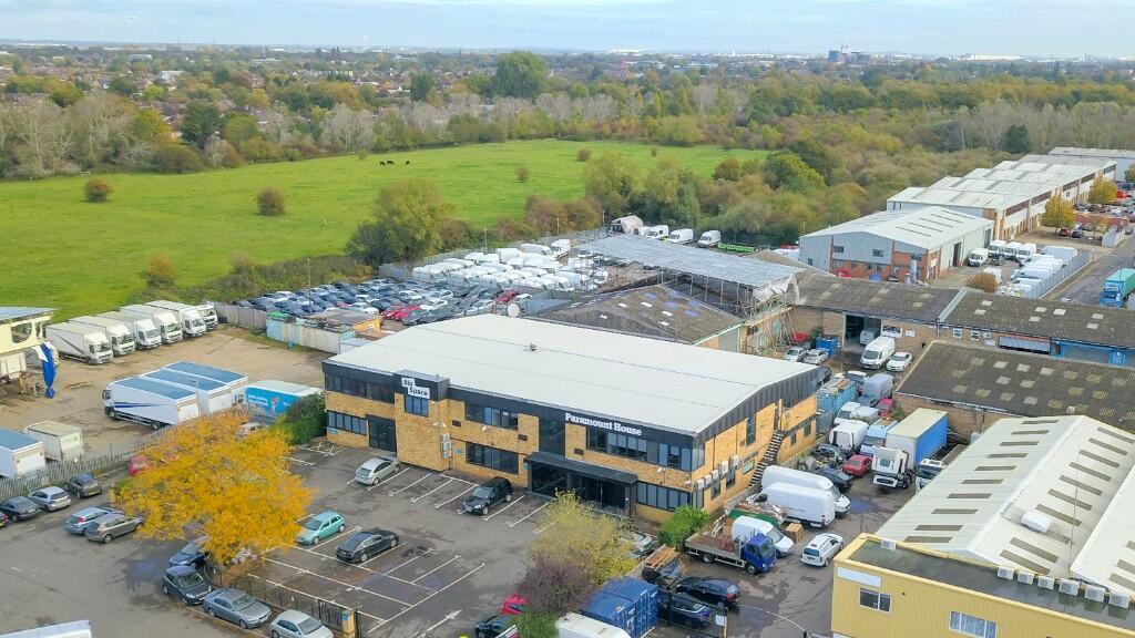 Delta Way, Egham to rent Primary Photo- Image 1 of 6