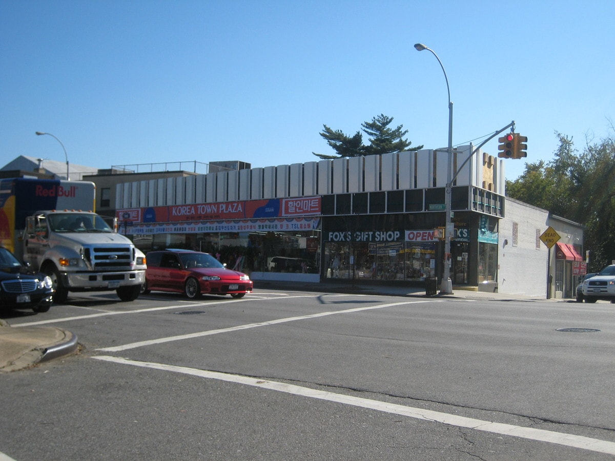 4013 159th St, Flushing 11358