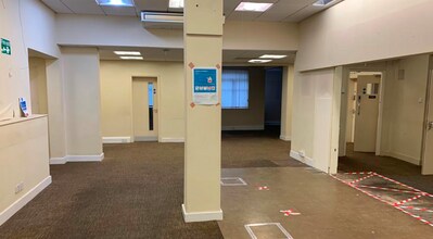 31 High St, Wolverhampton to rent Interior Photo- Image 1 of 3