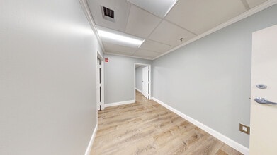 7777 Leesburg Pike, Falls Church, VA to rent Interior Photo- Image 2 of 4