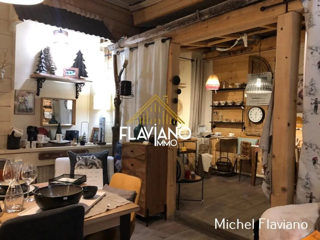 Retail in Barcelonnette for sale Interior Photo- Image 1 of 6