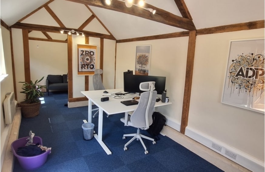 Castle Ln, Partridge Green to rent Interior Photo- Image 1 of 2