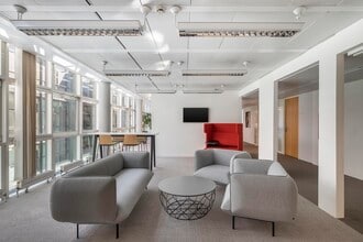 4-6 Rue Ampère, Saint-Denis to rent Interior Photo- Image 1 of 4