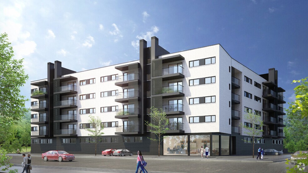 Vía Complutense, 113, Alcalá de Henares, Madrid to rent - Primary Photo - Image 1 of 1