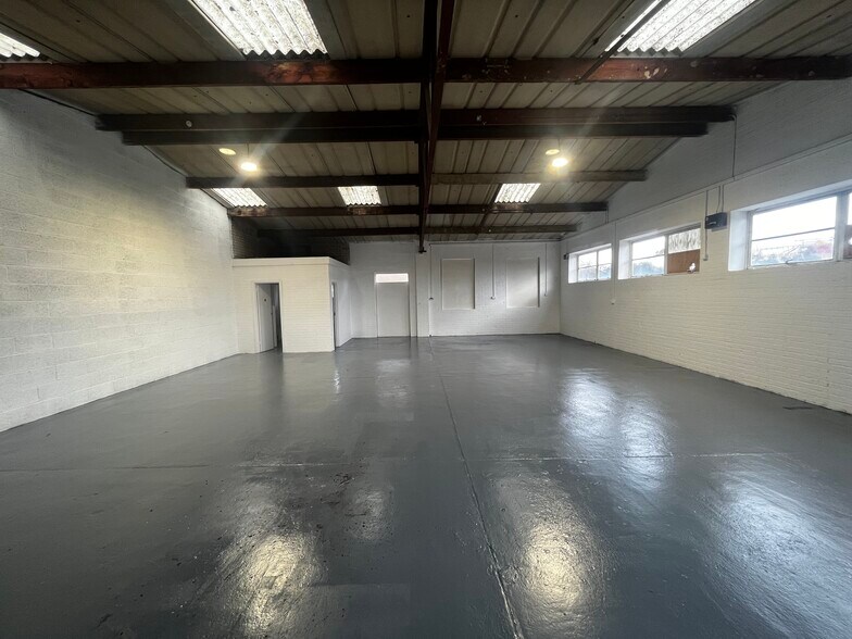 Station Rd, Hailsham for sale - Building Photo - Image 1 of 1