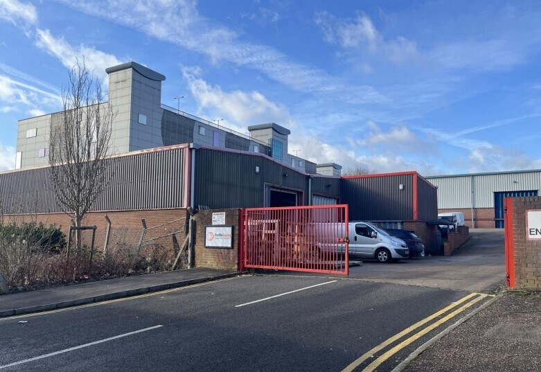 10 Midland Rd, Luton for sale Building Photo- Image 1 of 1