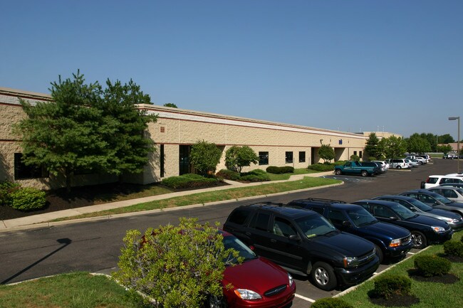 More details for 100 Grove Rd, West Deptford, NJ - Light Industrial to Rent