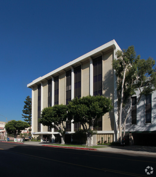 500 Shatto Pl, Los Angeles, CA for rent - Building Photo - Image 3 of 6