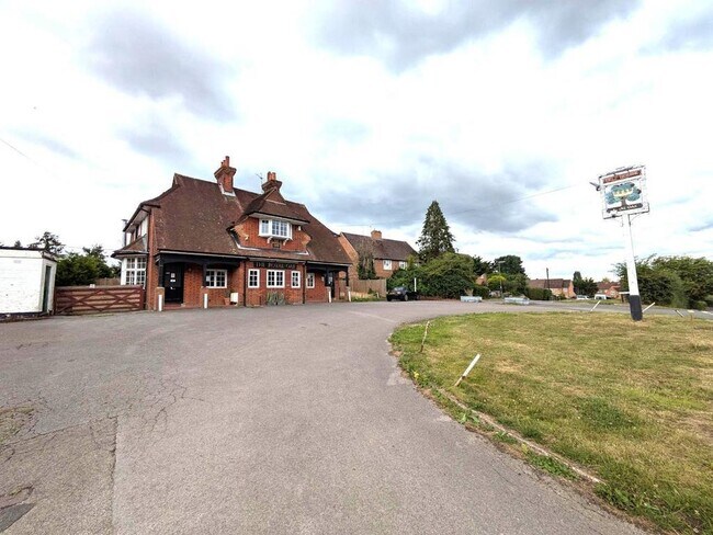 More details for 89 Oak Hl, Guildford - Retail to Rent