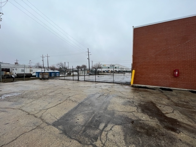 5041 W Pershing Rd, Stickney, IL for sale - Building Photo - Image 3 of 7