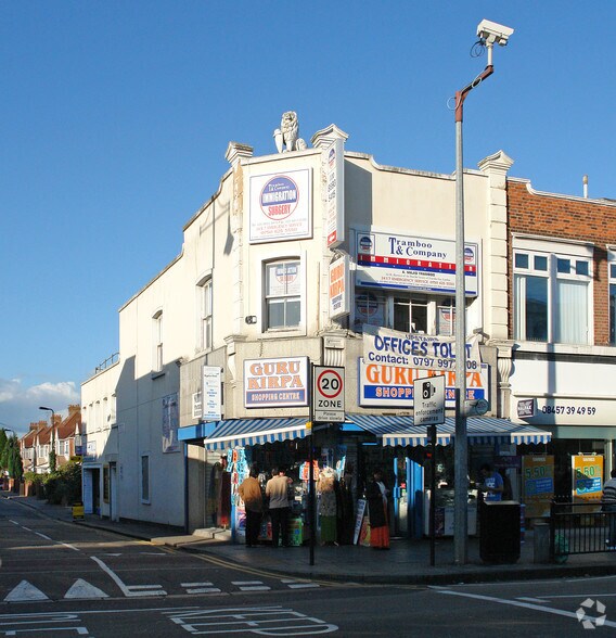 42 The Broadway, Southall for sale - Primary Photo - Image 1 of 1