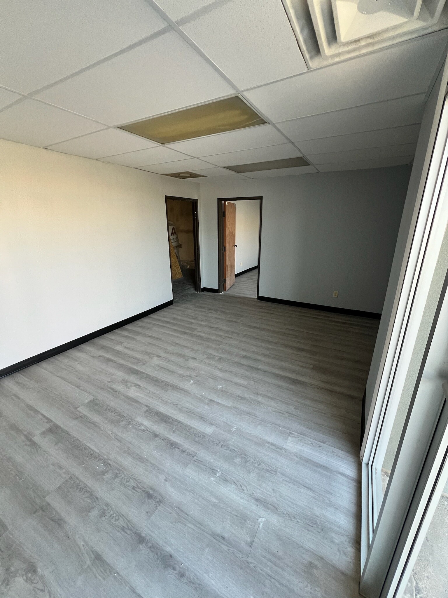 4300 Charter Ave, Oklahoma City, OK to rent Interior Photo- Image 1 of 8