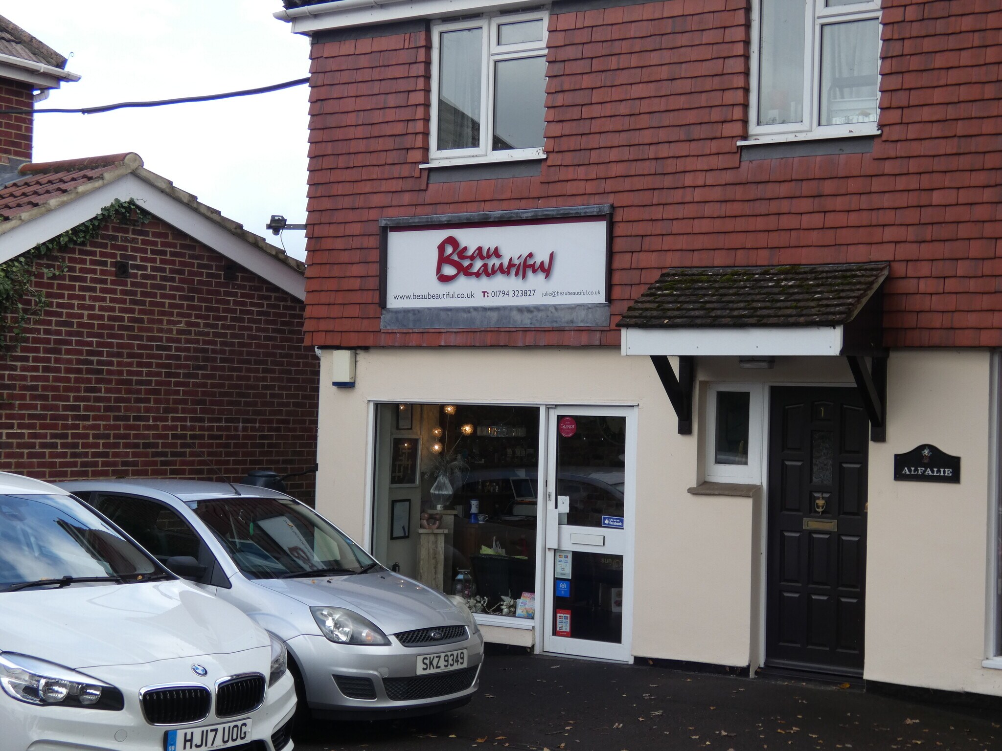 Lower Common Rd, West Wellow for sale Primary Photo- Image 1 of 1