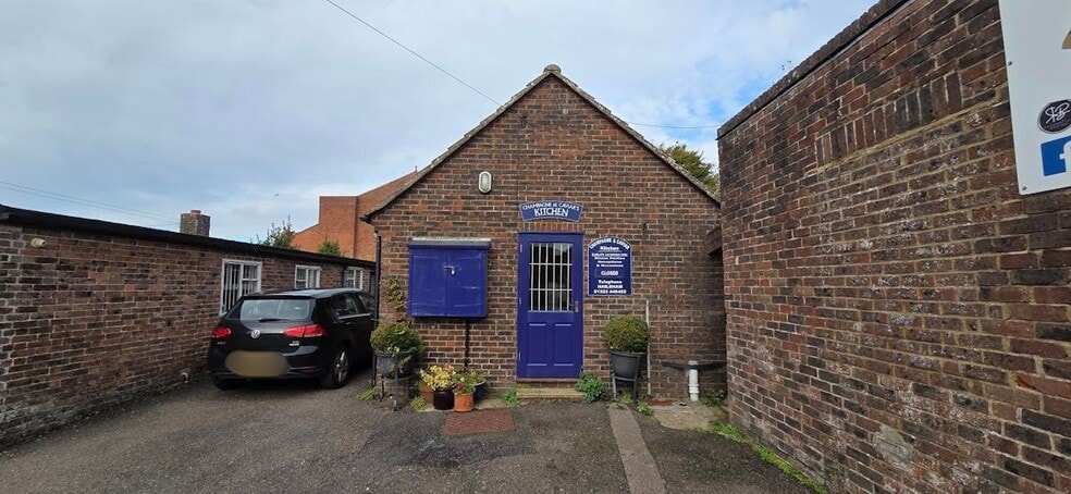 1 Kerridges Yard, George St, Hailsham to rent - Building Photo - Image 1 of 7