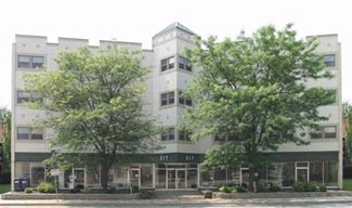 More details for 217 Wisconsin Ave, Waukesha, WI - Office for Rent