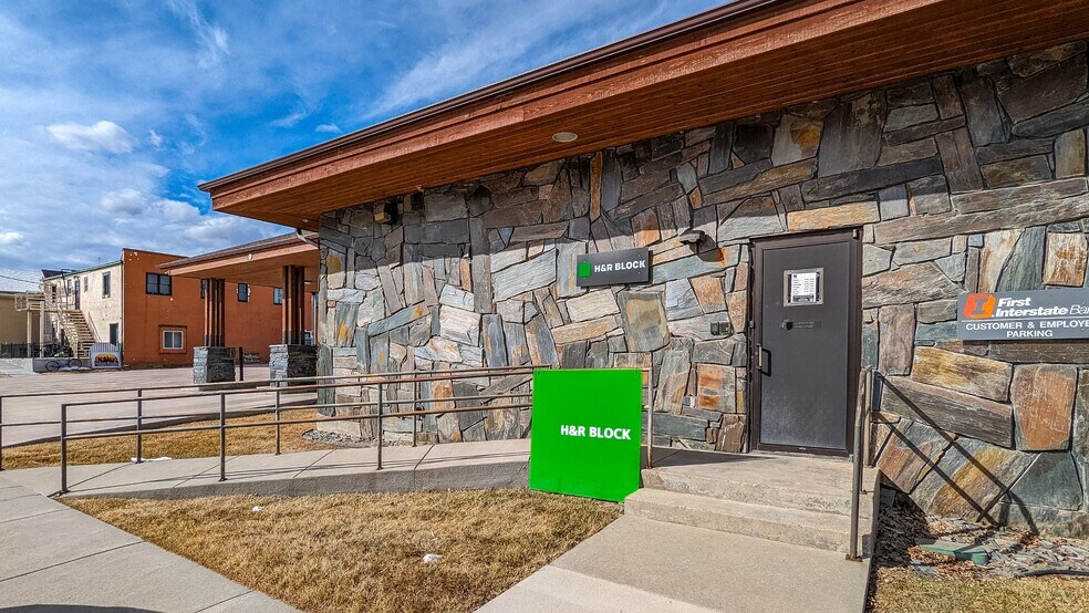 648 Mount Rushmore Rd, Custer, SD for sale - Building Photo - Image 1 of 1