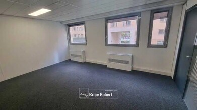 Office in Lyon to rent Interior Photo- Image 2 of 6