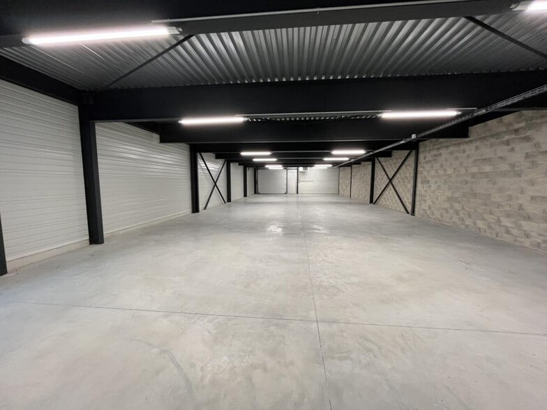 Industrial in Gennevilliers for sale - Interior Photo - Image 2 of 25
