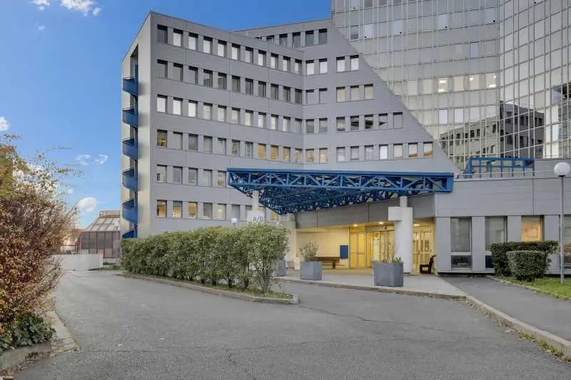 Office in Colombes for sale Building Photo- Image 1 of 8
