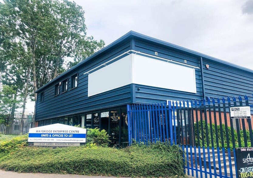 Daniel Adamson Rd, Salford to rent - Building Photo - Image 2 of 3