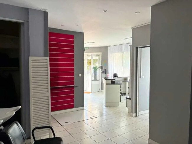Location Commerce 83 m²