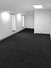 1817 W Stadium Blvd, Ann Arbor, MI to rent Interior Photo- Image 2 of 5