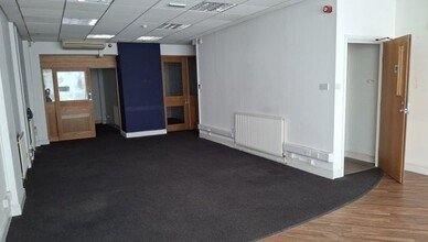 184-194 High St, Gosforth for rent Interior Photo- Image 2 of 3