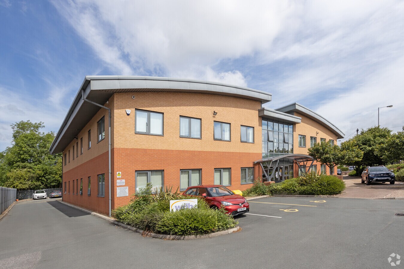 Denby Dale Rd, Wakefield WF2 7AH UK