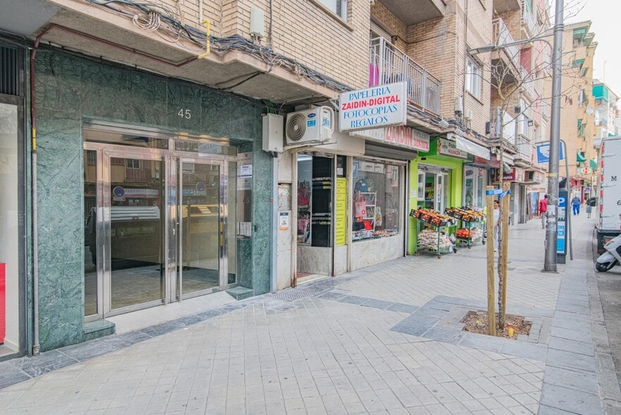 Retail in Granada, Granada for sale - Building Photo - Image 3 of 8