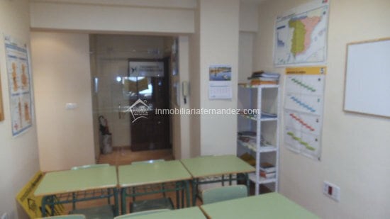 Office in Cáceres, Cáceres for sale Primary Photo- Image 1 of 6