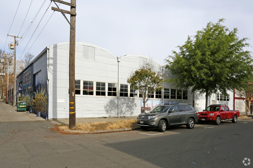 948 17th St, Sacramento, CA for sale - Building Photo - Image 1 of 2