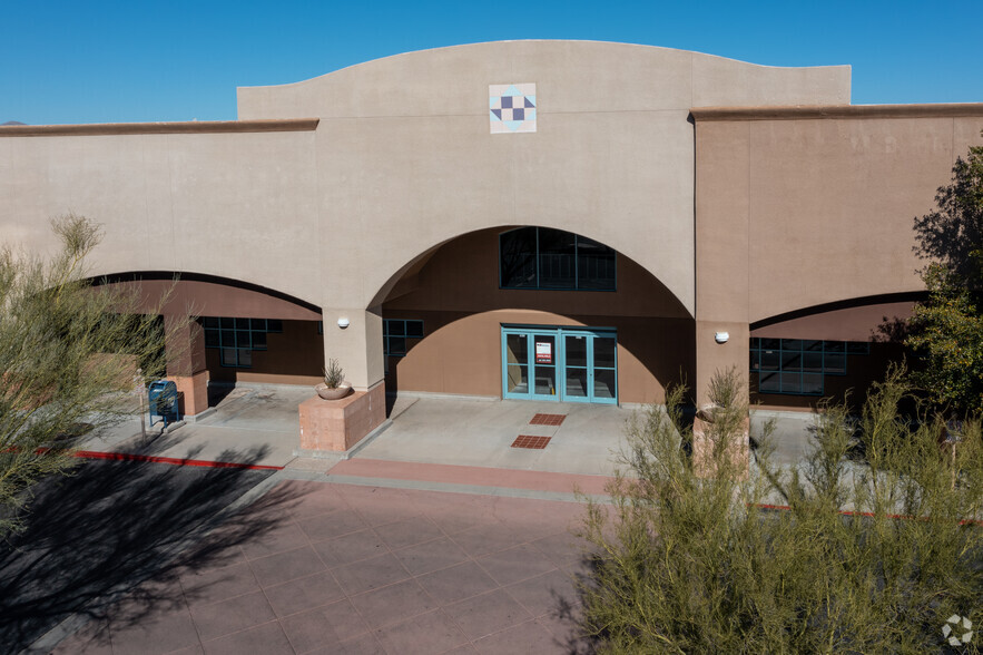 12925-13005 N Oracle Rd, Tucson, AZ for rent - Building Photo - Image 1 of 10