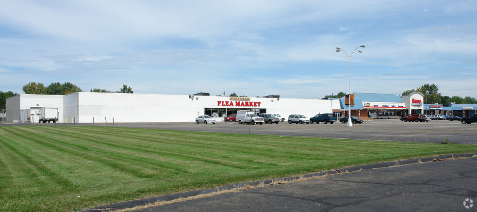 1519-1593 SR 303, Streetsboro, OH for rent - Building Photo - Image 3 of 5