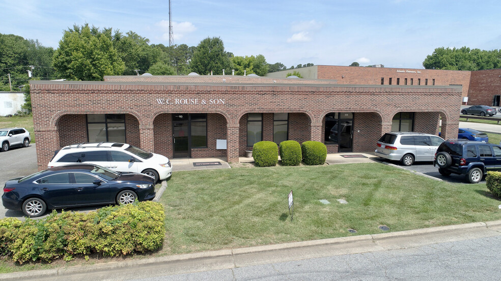 108-110 Longale Rd, Greensboro, NC for rent - Building Photo - Image 1 of 5