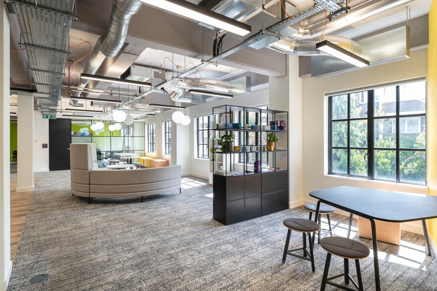 50 Banner St, London to rent - Building Photo - Image 3 of 15