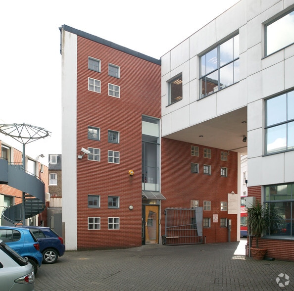 1 Heathgate Pl, London to rent - Building Photo - Image 2 of 2