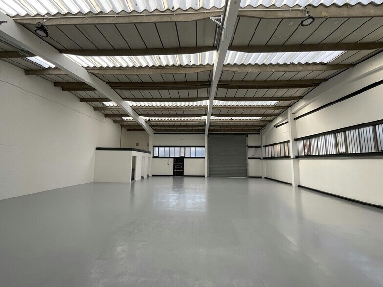 46-56 Verney Rd, London to rent - Building Photo - Image 2 of 16