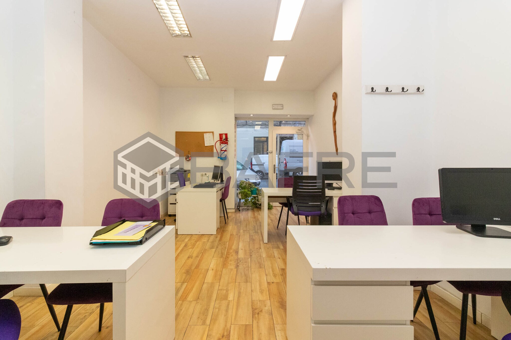 Office / Retail in Madrid, Madrid to rent Primary Photo- Image 1 of 3