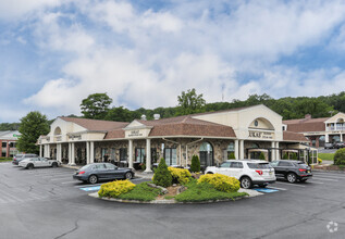 102-112 Town Center Dr, Warren, NJ for sale Primary Photo- Image 1 of 1