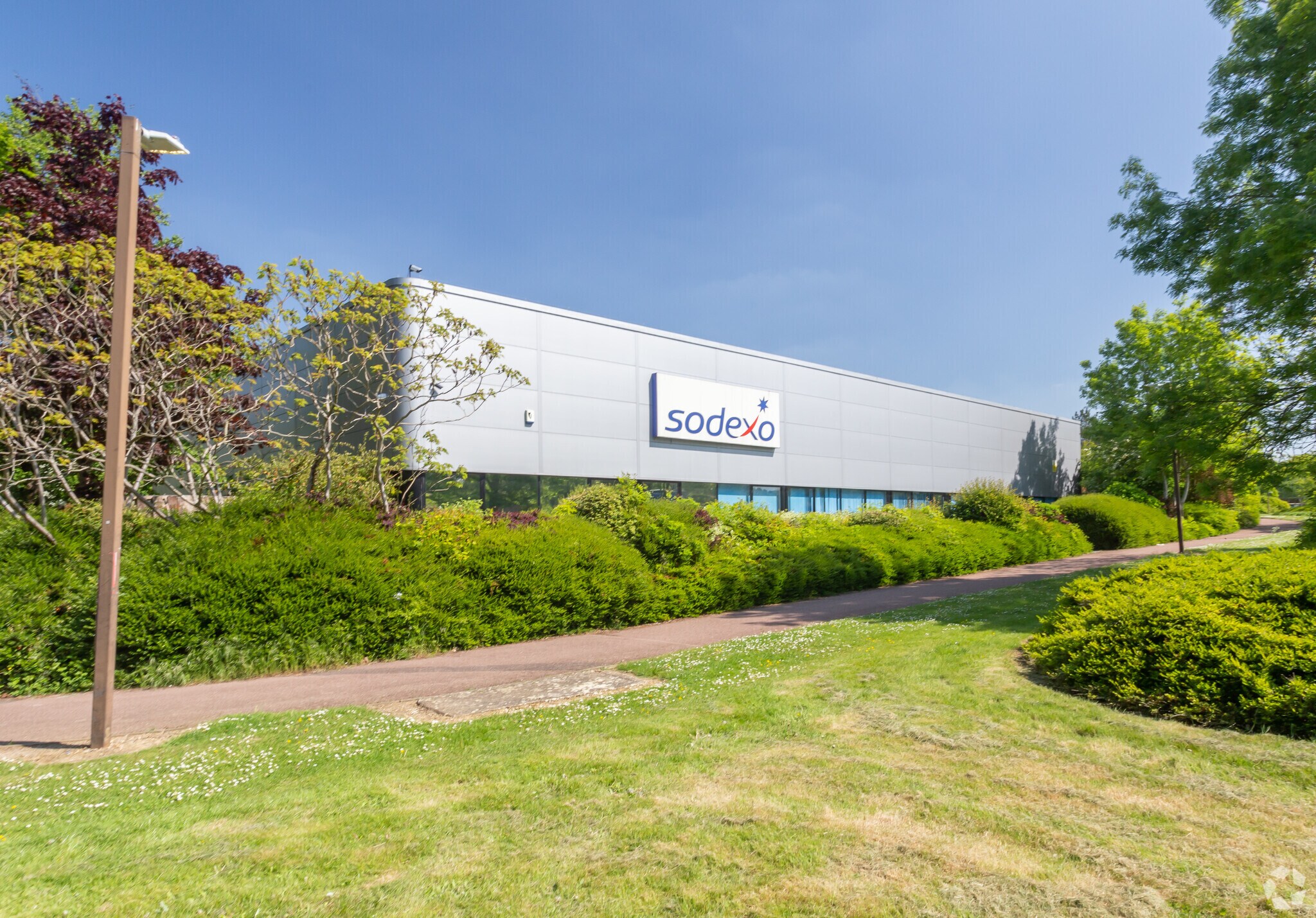 Saxon St, Milton Keynes for sale Primary Photo- Image 1 of 1