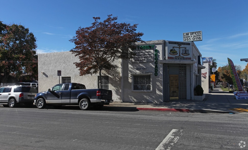 5840 York Blvd, Los Angeles, CA for rent - Building Photo - Image 2 of 2