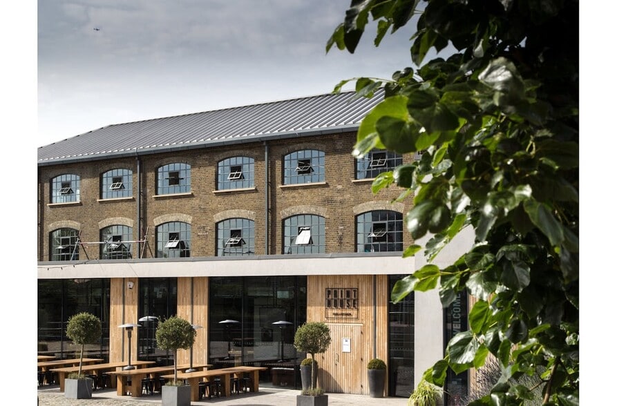 3 Sugar House Ln, London to rent - Building Photo - Image 2 of 19