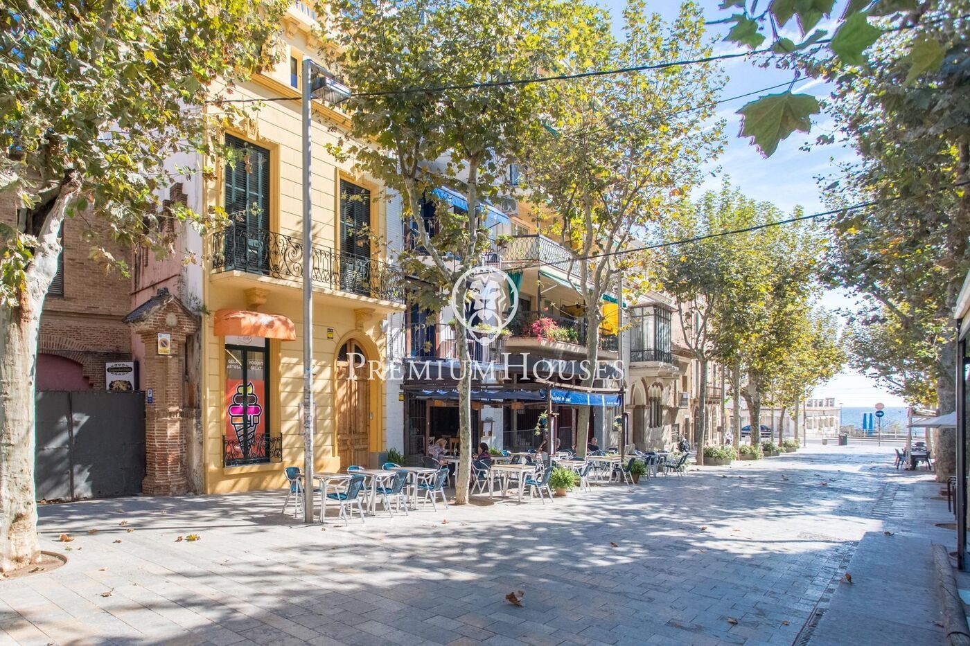 Build-to-Rent in Canet de Mar, Barcelona for sale Primary Photo- Image 1 of 40