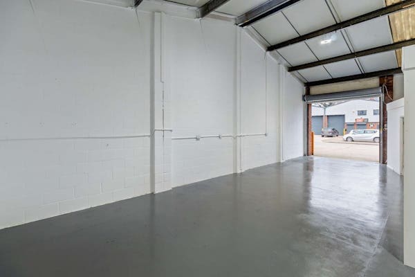 5-8 Davey Clos, Colchester to rent Interior Photo- Image 1 of 19