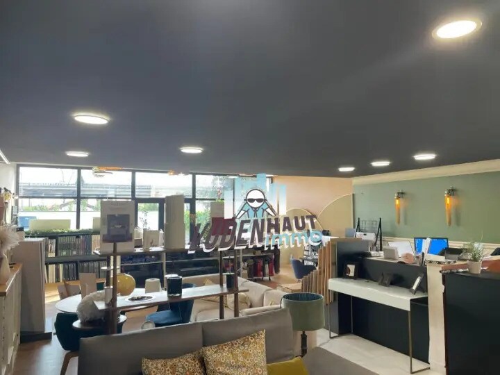 Light Industrial in Toulouse for sale Building Photo- Image 1 of 10